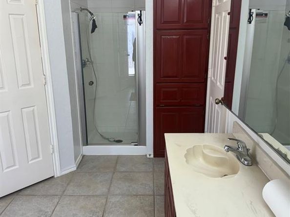 901  Freestone Court , Arlington Texas 76017