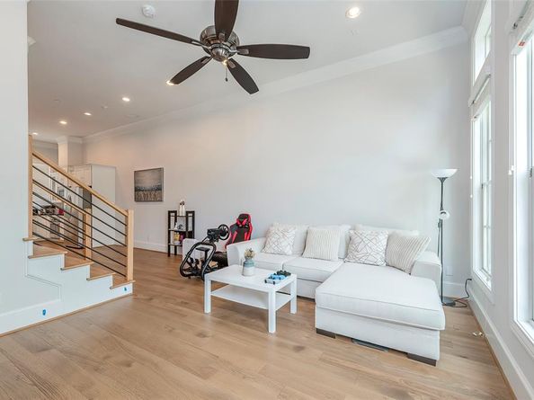 4094  Runyon Road , Addison Texas 75001