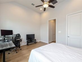 4094  Runyon Road , Addison Texas 75001