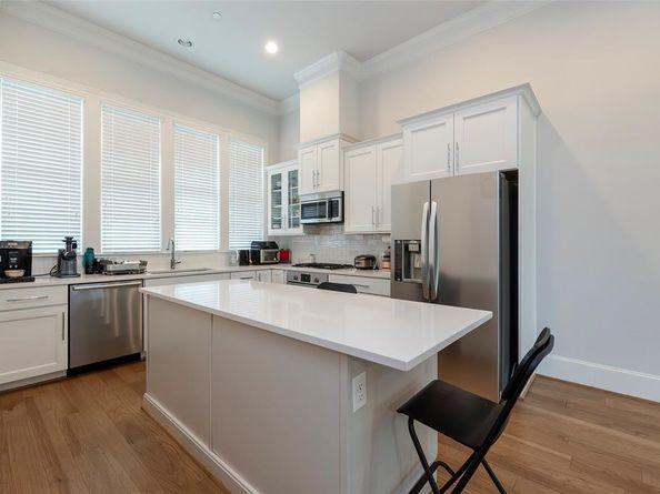 4094  Runyon Road , Addison Texas 75001