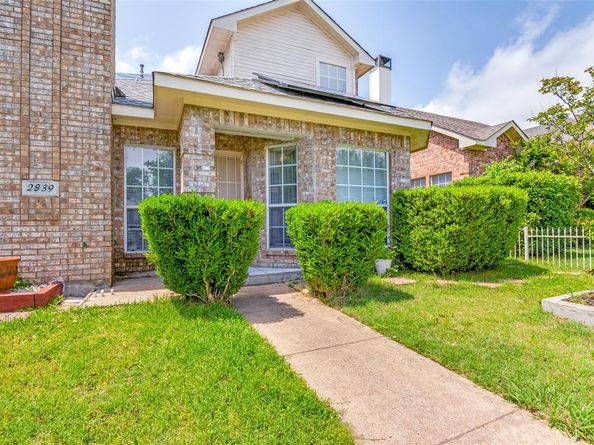 2839  Meadow Way Lane , Dallas Texas 75228