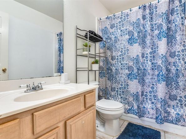 2839  Meadow Way Lane , Dallas Texas 75228