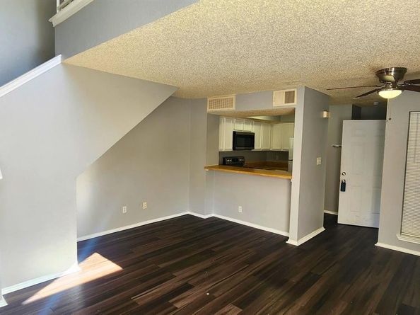 9823  Walnut Street  201, Dallas Texas 75243