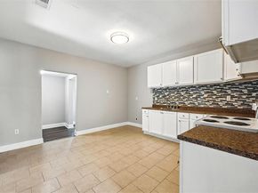 1917  Avenue B  , Fort Worth Texas 76104