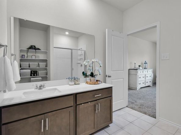 1325  Hutchings Court , Celina Texas 75009