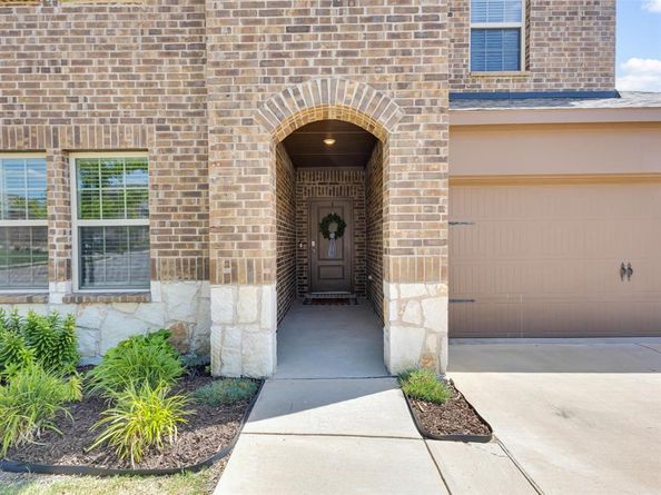 1325  Hutchings Court , Celina Texas 75009