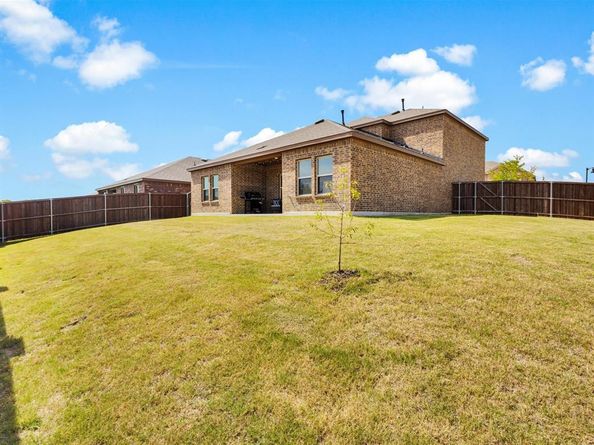1325  Hutchings Court , Celina Texas 75009