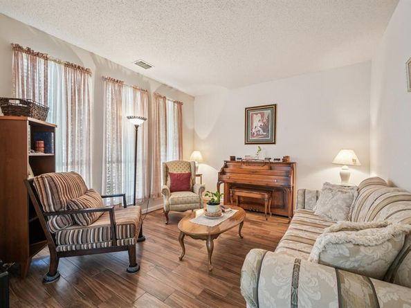801  Lakedale Court , Mesquite Texas 75181