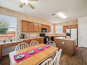 801  Lakedale Court , Mesquite Texas 75181