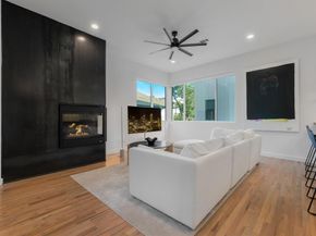 4608  Coles Manor Place  202, Dallas Texas 75204
