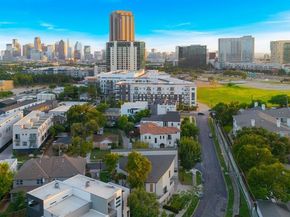4608  Coles Manor Place  202, Dallas Texas 75204