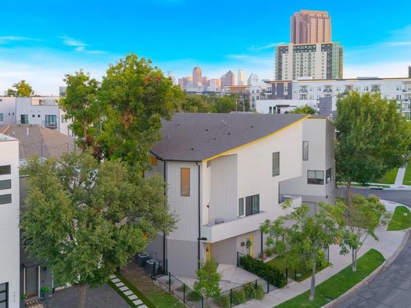 4608  Coles Manor Place  202, Dallas Texas 75204