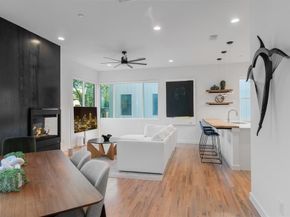 4608  Coles Manor Place  202, Dallas Texas 75204