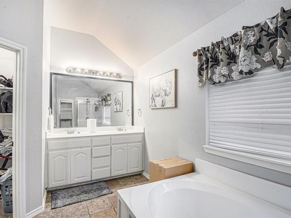10508  Stoneside Trail , Fort Worth Texas 76244