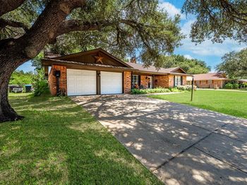 5013  South Drive 