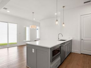 2125  Bird Street , Fort Worth Texas 76111