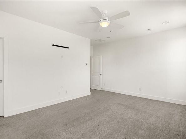 2125  Bird Street , Fort Worth Texas 76111