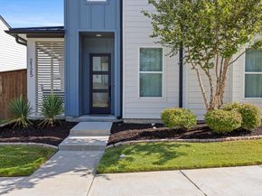 2125  Bird Street , Fort Worth Texas 76111