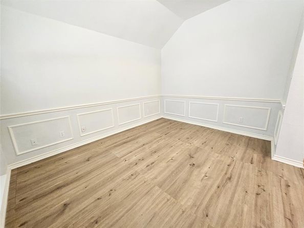 1412  Meadow Drive , Irving Texas 75063