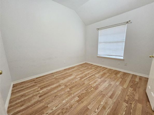 1412  Meadow Drive , Irving Texas 75063