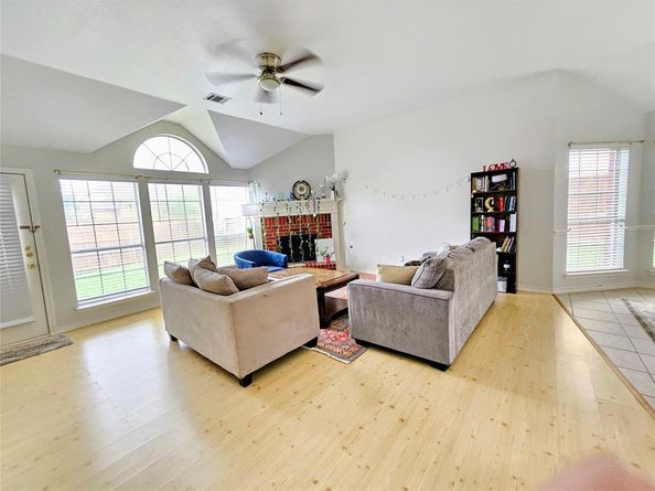 1412  Meadow Drive , Irving Texas 75063