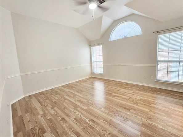 1412  Meadow Drive , Irving Texas 75063