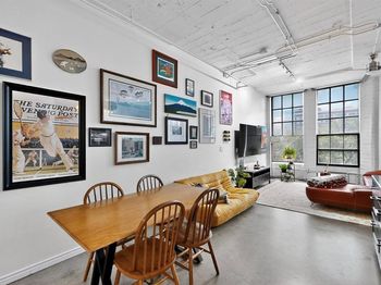 1122  Jackson Street 