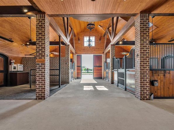 165  Yankee Creek Road , Heath Texas 75032