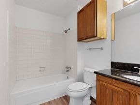 100  Shinoak Valley , Irving Texas 75063