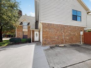 100  Shinoak Valley , Irving Texas 75063