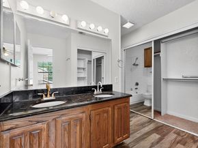 100  Shinoak Valley , Irving Texas 75063