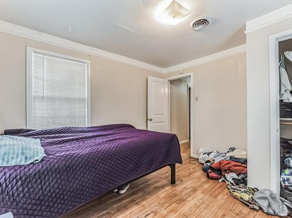 6762  Church Street , Fort Worth Texas 76112