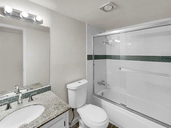 6102  Lakecrest Drive , Garland Texas 75043