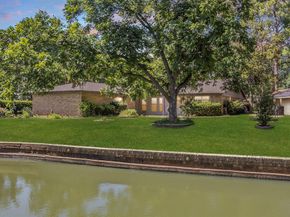 1713  Venetian Circle , Arlington Texas 76013