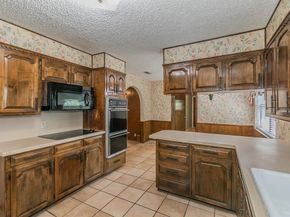 1713  Venetian Circle , Arlington Texas 76013