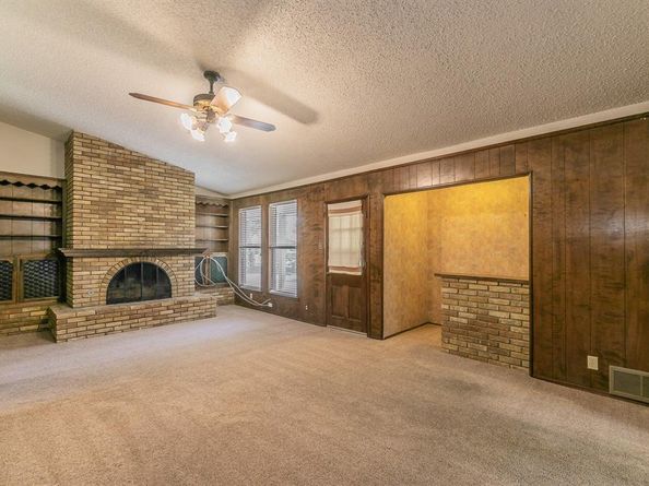 1713  Venetian Circle , Arlington Texas 76013