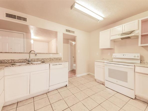 3817  Longmeadow Way , Fort Worth Texas 76133