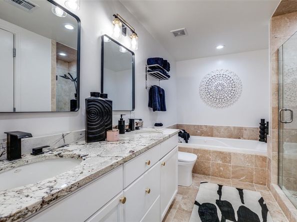 1505  Elm Street  501, Dallas Texas 75201