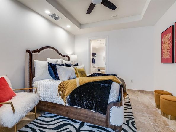 1505  Elm Street  501, Dallas Texas 75201