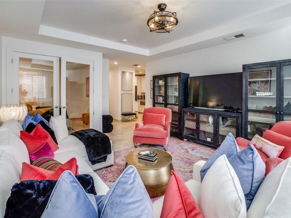 1505  Elm Street  501, Dallas Texas 75201
