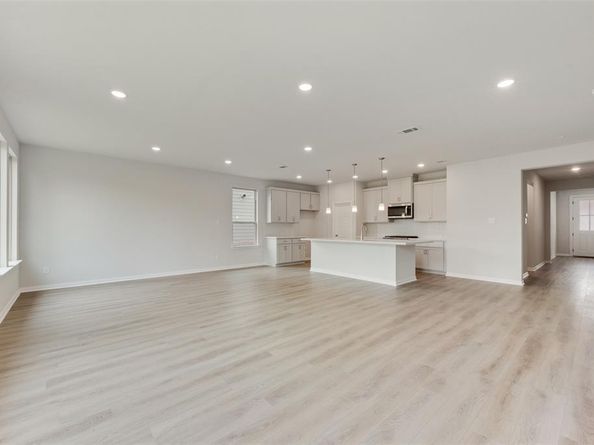 541  Marcus Lane , Crowley Texas 76036