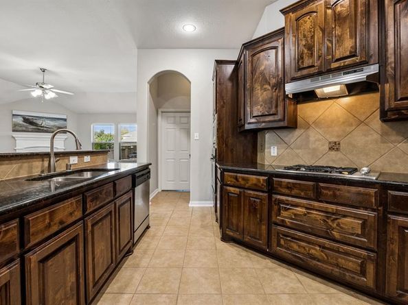 833  Glenmere Court , Rockwall Texas 75087