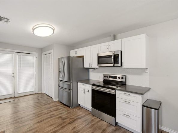 2551  Grafton Avenue , Dallas Texas 75211