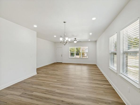 2650  Southland Street , Dallas Texas 75215