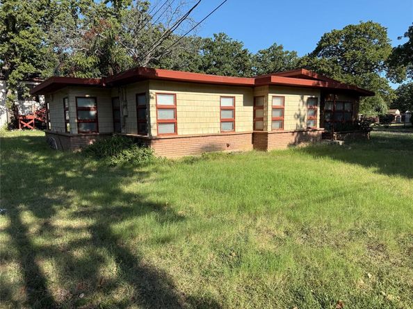 2939  Field Street , Haltom City Texas 76117