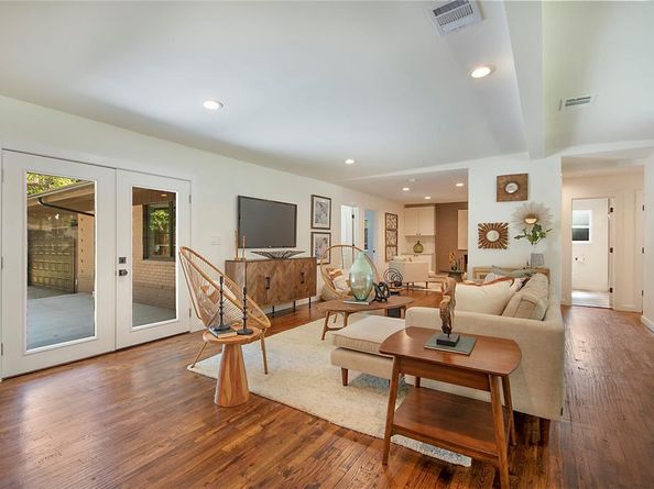 2525  Springhill Drive , Dallas Texas 75228