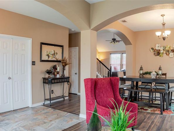 419  Kingfisher Lane , Arlington Texas 76002