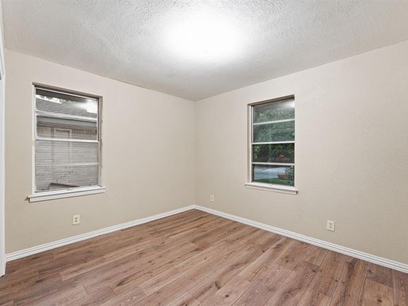 2633  Inadale Avenue , Dallas Texas 75228