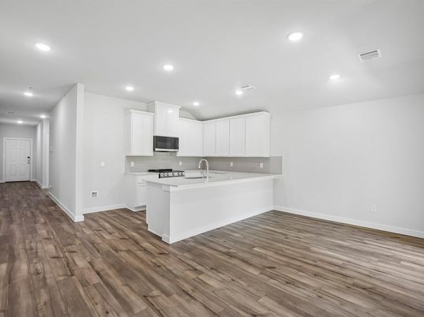 3050  River Birch Drive , Dallas Texas 75253