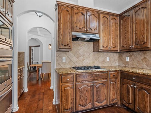2932  Montalbo  , Grand Prairie Texas 75054